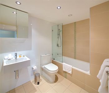 Zara Tower - Luxury Suites And Apartments - Foster Accommodation 11