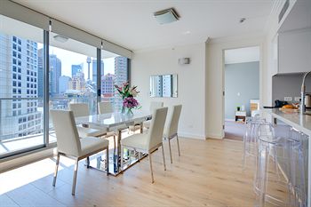 Zara Tower - Luxury Suites And Apartments - Foster Accommodation 15