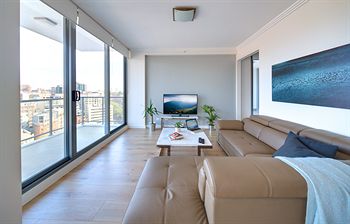 Zara Tower - Luxury Suites And Apartments - Foster Accommodation 18