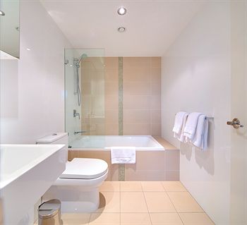 Zara Tower - Luxury Suites And Apartments - Foster Accommodation 19