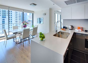Zara Tower - Luxury Suites And Apartments - Foster Accommodation 22