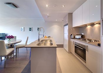 Zara Tower - Luxury Suites And Apartments - Foster Accommodation 25