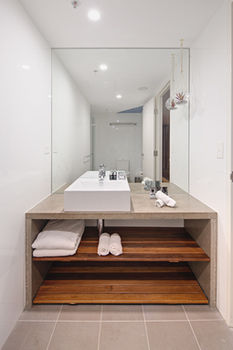 Zara Tower - Luxury Suites And Apartments - Foster Accommodation 37