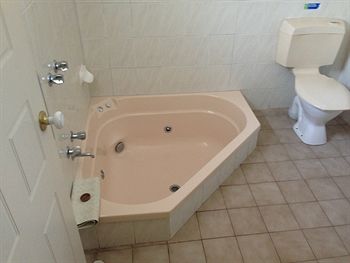 Nunawading Motor Inn - Foster Accommodation 18