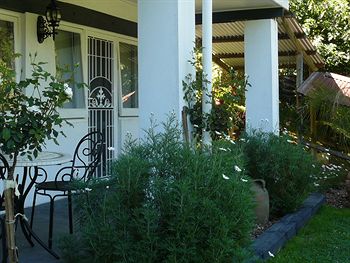 Brentwood Accommodation - Foster Accommodation 2