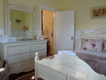 Brentwood Accommodation - Foster Accommodation 11