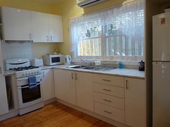 Brentwood Accommodation - Foster Accommodation 15
