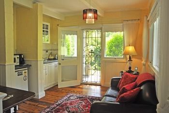 Brentwood Accommodation - Foster Accommodation 32