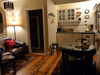 Brentwood Accommodation - Foster Accommodation 45