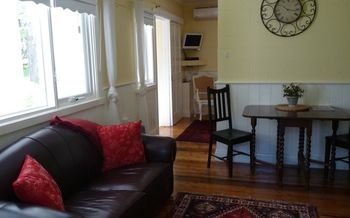 Brentwood Accommodation - Foster Accommodation 60