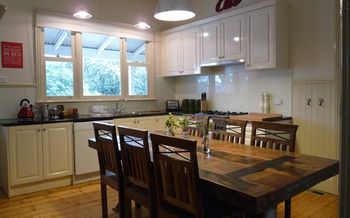Brentwood Accommodation - Foster Accommodation 66