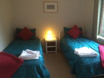 Australian Home Away Ringwood @ Bardia - Foster Accommodation 11