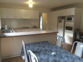 Australian Home Away Ringwood @ Bardia - Foster Accommodation 14