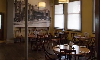 Cessnock Hotel - Foster Accommodation 11