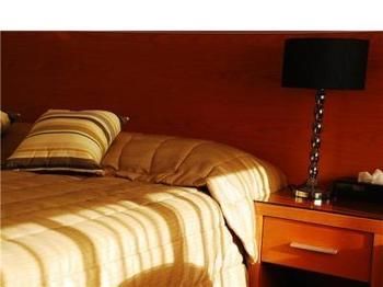 The Denman - Foster Accommodation 1