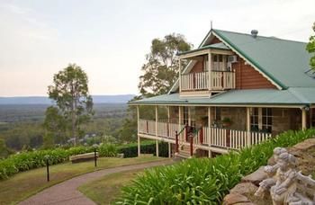 Bimbadeen Mountain Retreat - Foster Accommodation 7
