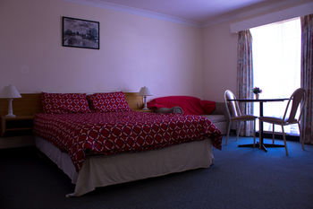 Shearing Shed Motor Inn - Foster Accommodation 1