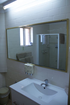 Shearing Shed Motor Inn - Foster Accommodation 3