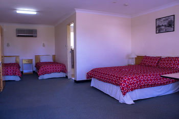 Shearing Shed Motor Inn - Foster Accommodation 5