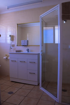 Shearing Shed Motor Inn - Foster Accommodation 8