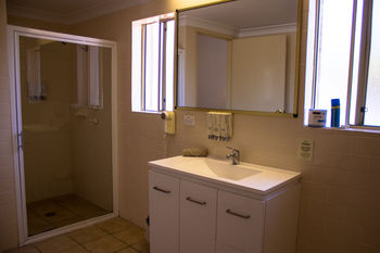 Shearing Shed Motor Inn - Foster Accommodation 15