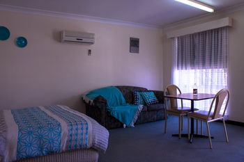 Shearing Shed Motor Inn - Foster Accommodation 16