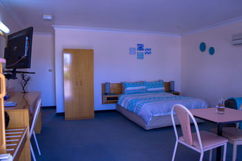 Shearing Shed Motor Inn - Foster Accommodation 17