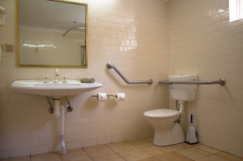 Shearing Shed Motor Inn - Foster Accommodation 20