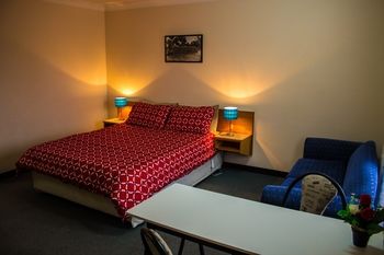 Shearing Shed Motor Inn - Foster Accommodation 40