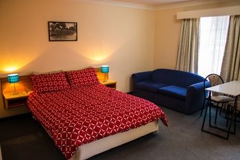 Shearing Shed Motor Inn - Foster Accommodation 60