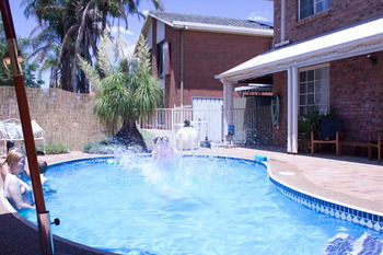 Shearing Shed Motor Inn - Foster Accommodation 72