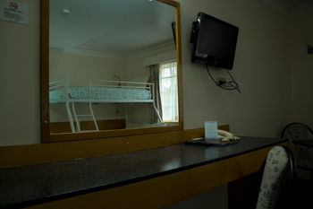 Shearing Shed Motor Inn - Foster Accommodation 77