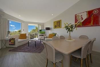 Andari - Foster Accommodation 12