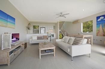 Andari - Foster Accommodation 17