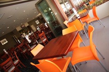 Peden's Hotel - Foster Accommodation 7