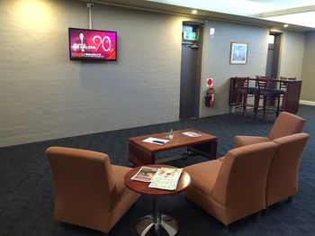 Peden's Hotel - Foster Accommodation 15