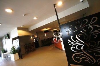 Peden's Hotel - Foster Accommodation 16