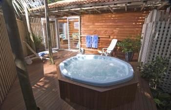 Kims Beachside Lodges - Foster Accommodation 14