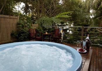 Kims Beachside Lodges - Foster Accommodation 15