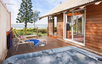 Kims Beachside Lodges - Foster Accommodation 29