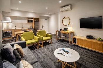 Quest Bella Vista - Foster Accommodation 10