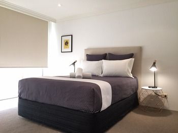 Neutral Bay 46 Young Furnished Apartment - Foster Accommodation 2