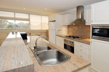 Neutral Bay 46 Young Furnished Apartment - Foster Accommodation 4