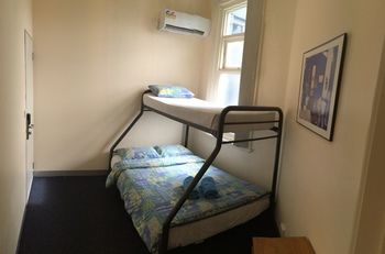 22 Travellers Accommodation - Hostel - Foster Accommodation 16