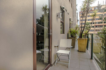 Comfy Kew Apartments - Foster Accommodation 1
