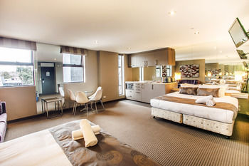 Comfy Kew Apartments - Foster Accommodation 9
