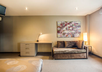 Comfy Kew Apartments - Foster Accommodation 14