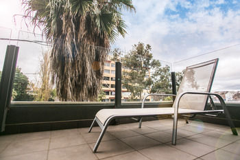 Comfy Kew Apartments - Foster Accommodation 16
