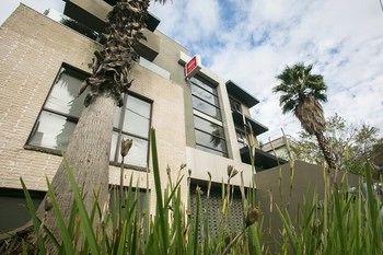 Comfy Kew Apartments - Foster Accommodation 21