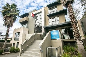 Comfy Kew Apartments - Foster Accommodation 24